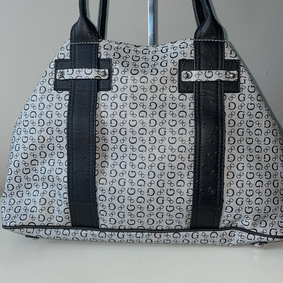 Guess Signature print Hand Bag with embossed ostrich accent - Picture 2 of 9